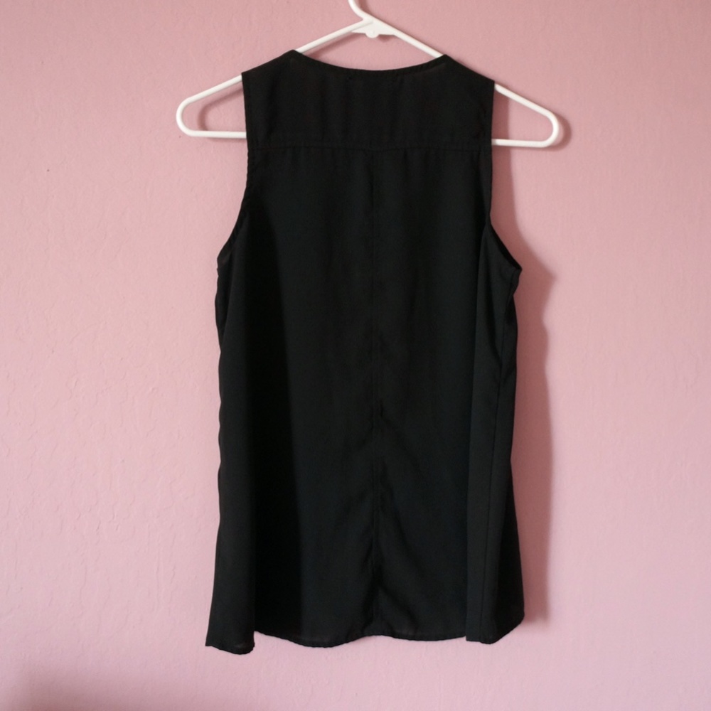 F21 Chiffon Button Down Tank Top - Picture 4 of 4